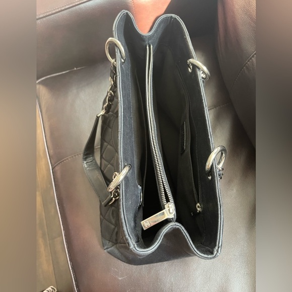 Chanel Quilted Cavier Grand Shopping Tote - Picture 5 of 9